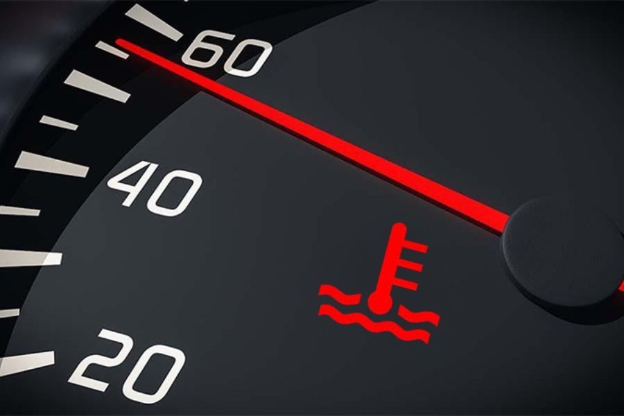 Cảnh báo nhiệt độ động cơ có thể khiến xe dừng hoạt động ngay lập tức nếu không xử lý kịp thời