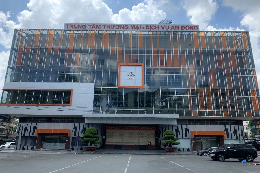 Chợ An Đông là trung tâm buôn bán sỉ lẻ thời trang lớn nhất TP.HCM