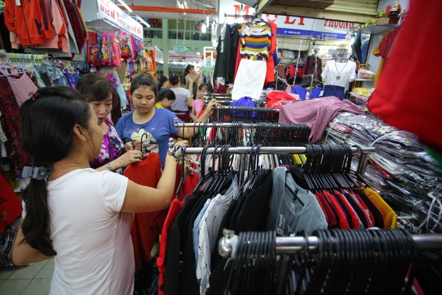 Kiểm tra kỹ hàng trước khi mua để tránh việc đổi, trả hàng