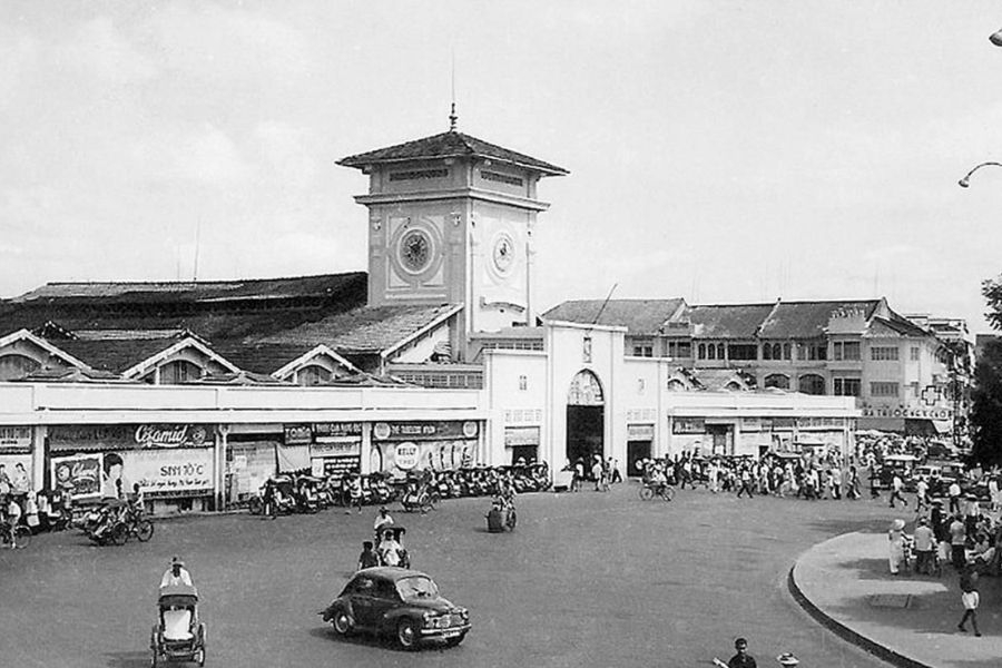 Chợ Bến Thành xưa là duy trì nhịp sống sầm uất của thành phố qua nhiều thập kỷ