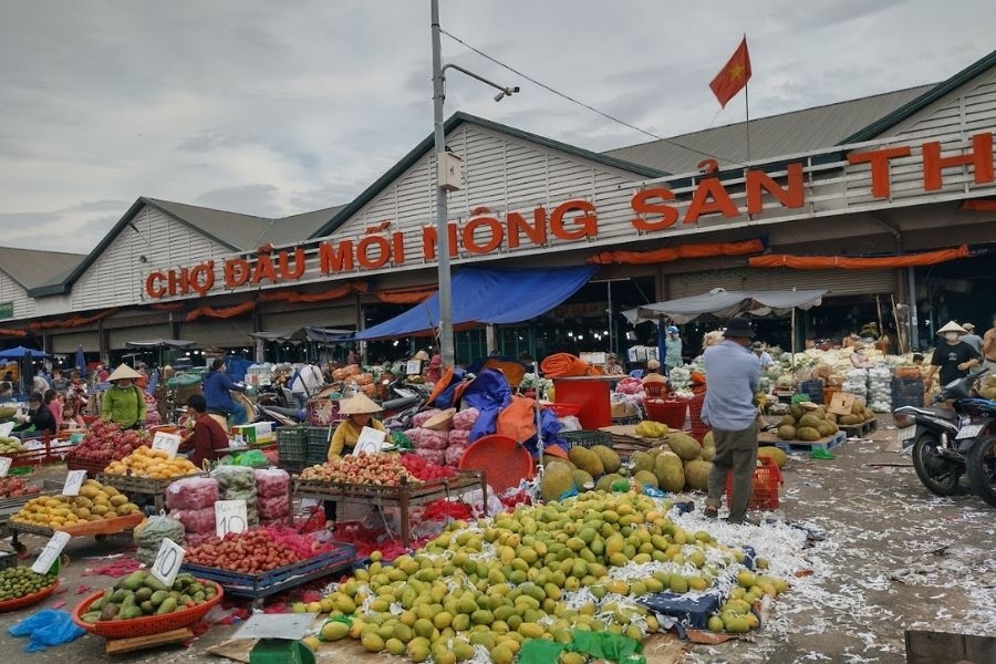 Chợ đầu mối Thủ Đức được xây dựng vào năm 2002