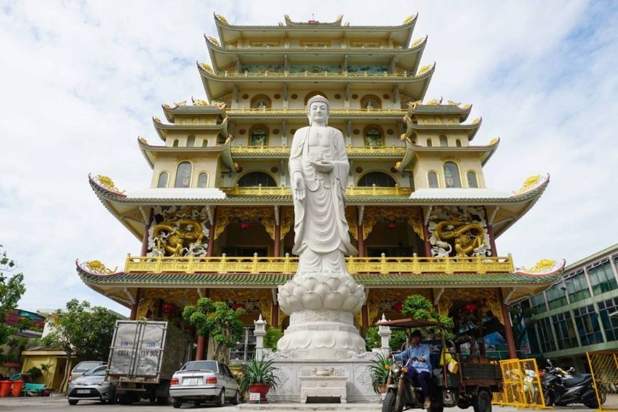 Hình ảnh chùa Vạn Đức sau nhiều lần trùng tu
