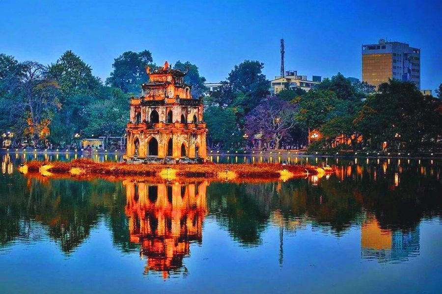 Hồ Hoàn Kiếm - Biểu tượng của Thủ đô Hà Nội và văn hóa Việt Nam