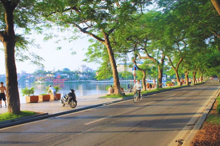 Đường Thanh Niên con đường tình yêu giữa hai hồ, lãng mạn và đầy chất thơ Hà Nội