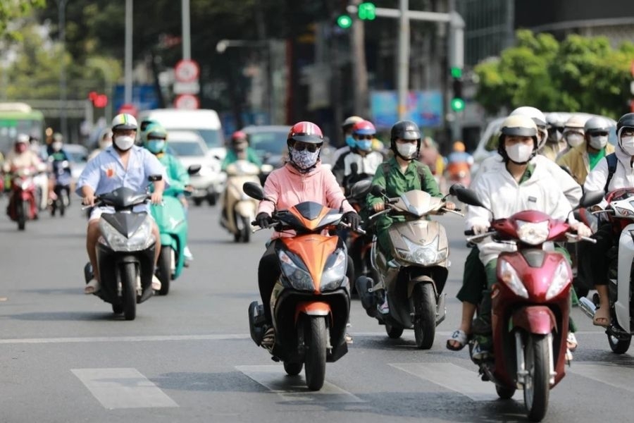 Đi xe máy đến công viên 23/9 theo hướng dẫn của Google Map