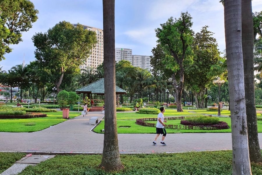 Hệ thống đường chạy bộ rộng rãi tại công viên Gia Định