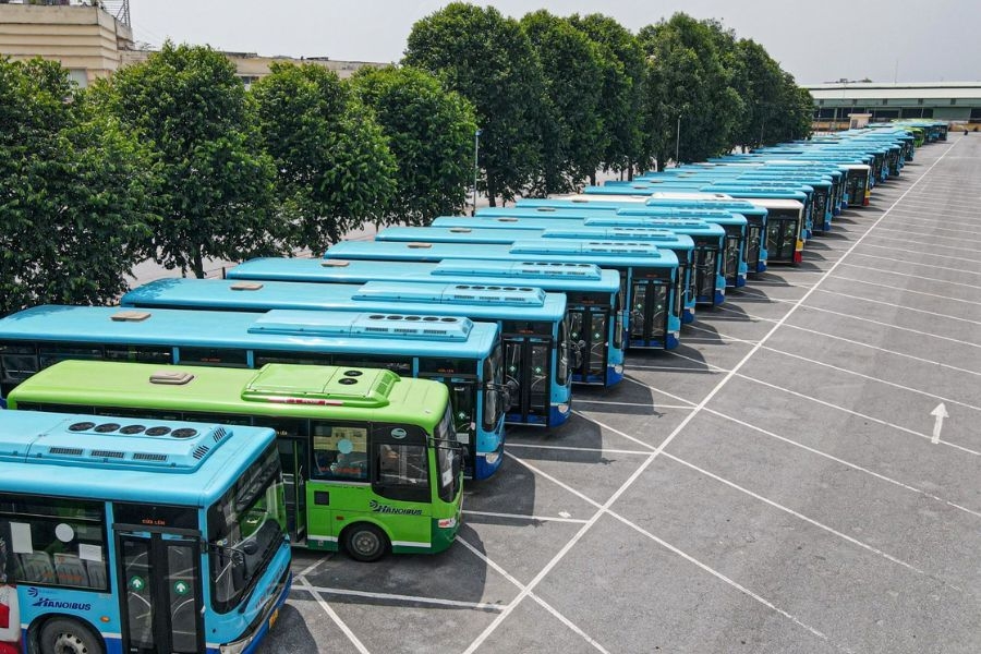 Tổng hợp các tuyến xe bus di chuyển đến công viên Mai Dịch