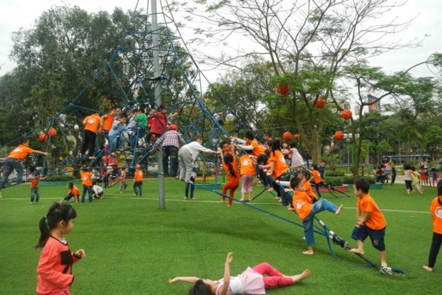 Công viên Hòa Bình có khu vui chơi dành riêng cho trẻ em
