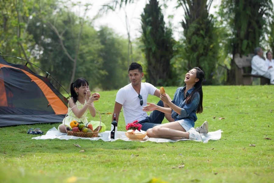Trải nghiệm đi dã ngoại cùng gia đình hoặc bạn bè tại công viên