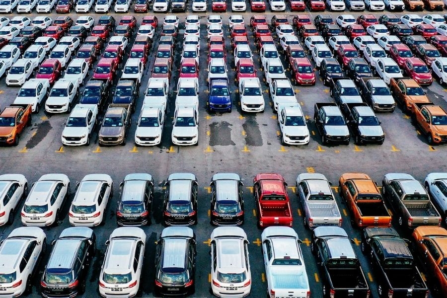 So sánh với giá thị trường tại nhiều nguồn mua bán xe uy tín để đưa ra mức giá hợp lý