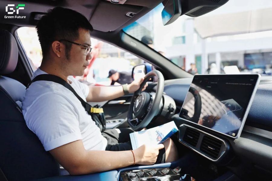 Nắm rõ các khoản phí khi thuê xe tự lái để tránh phát sinh nhiều chi phí và tranh chấp về sau