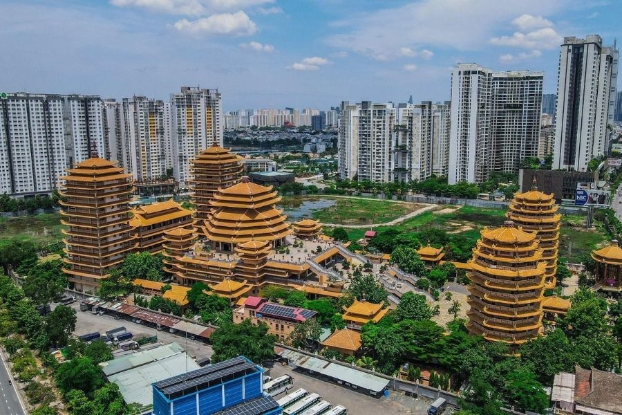 Vẻ đẹp uy nghiêm, bề thế của Pháp viện Minh Đăng Quang