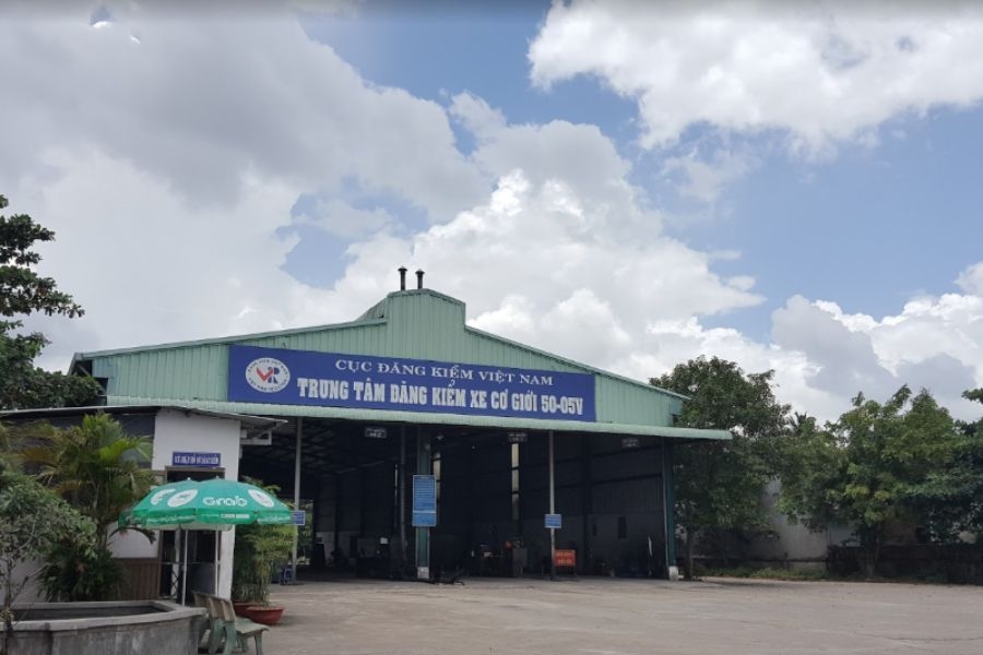 Quy trình đóng phí xe 5 chỗ tại Trung tâm Đăng kiểm