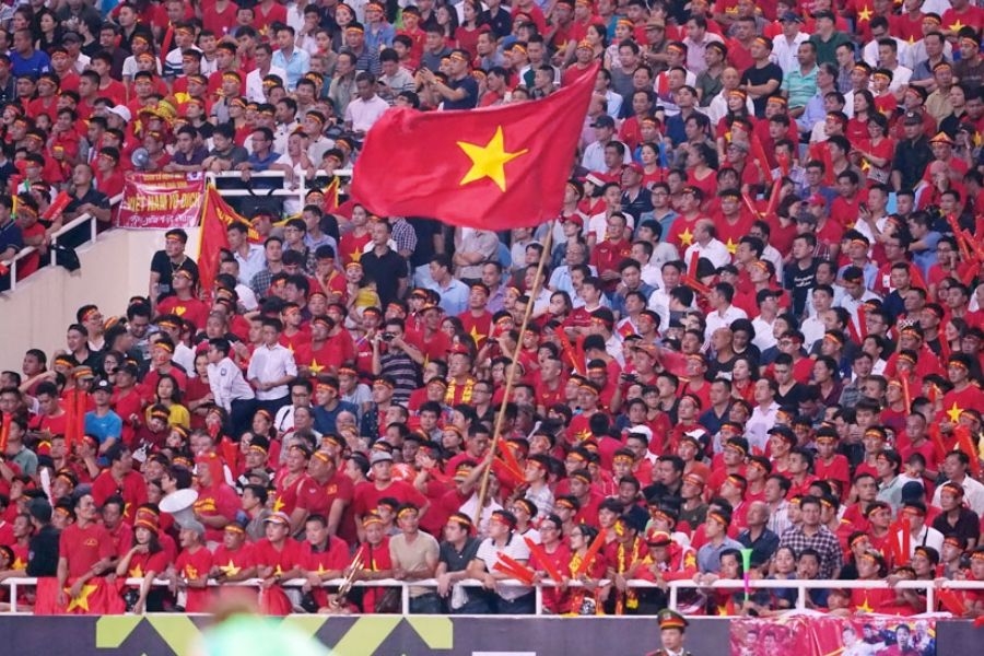 Hàng triệu người hâm mộ tại Mỹ Đình ỏ giải AFF Cup
