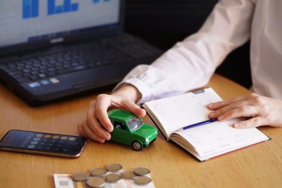 Những khoản phí phát sinh khi mua bán xe ô tô cũ
