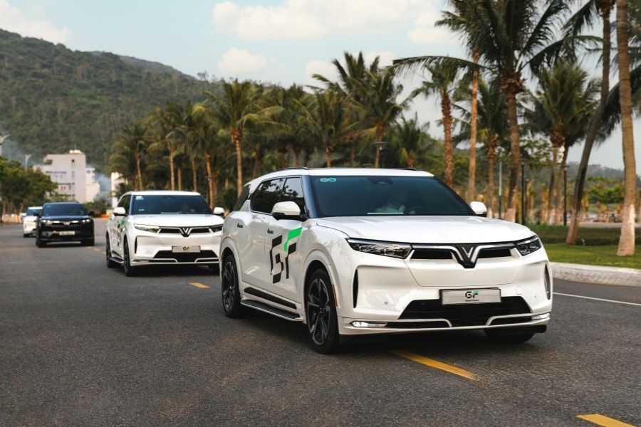 Green Future cung cấp dịch vụ Thuê xe 5 chỗ chỉ cần đặt cọc 10 triệu