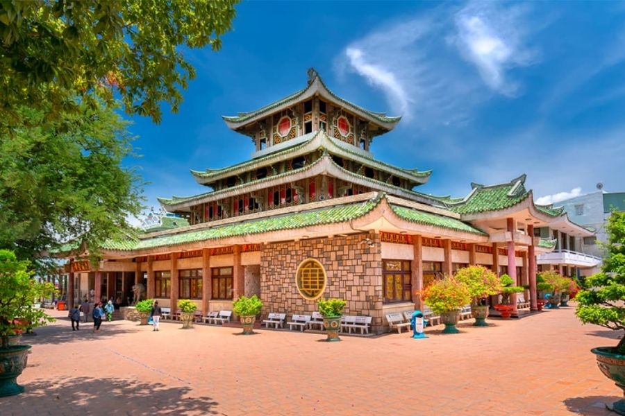 Miếu Bà Chúa Xứ nổi tiếng bậc nhất miền Tây