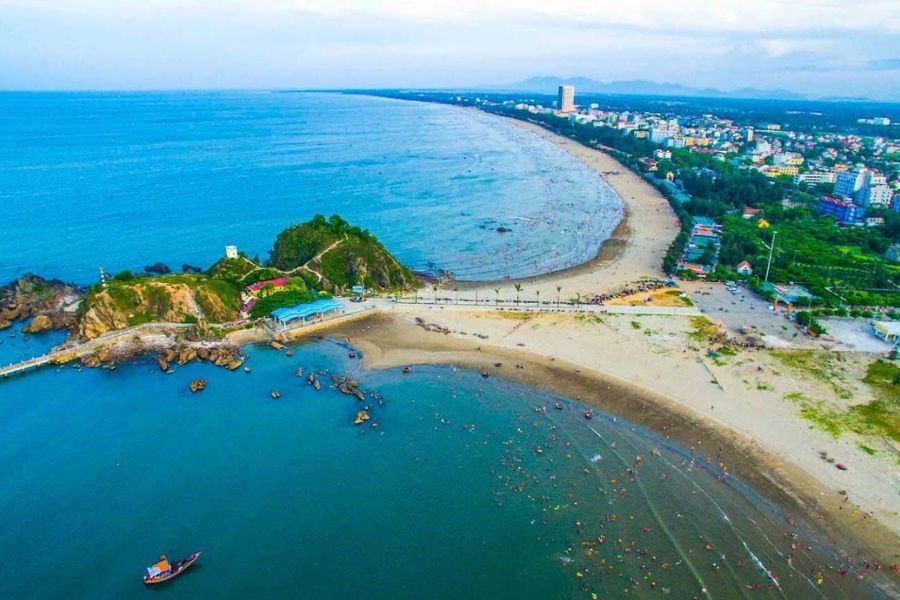 Đảo Lan Châu xanh mát, thiên nhiên trong lành