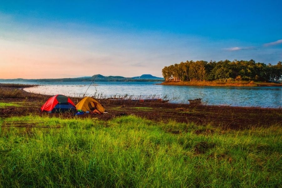 Hồ Trị An mang vẻ đẹp hoang sơ, thanh bình