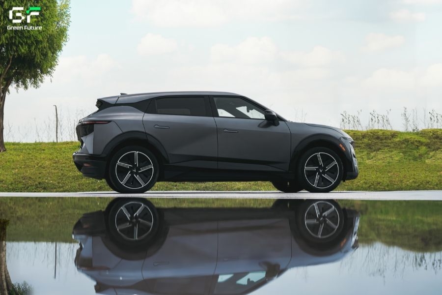 Xe VF 7 Plus sang trọng và tiện nghi 