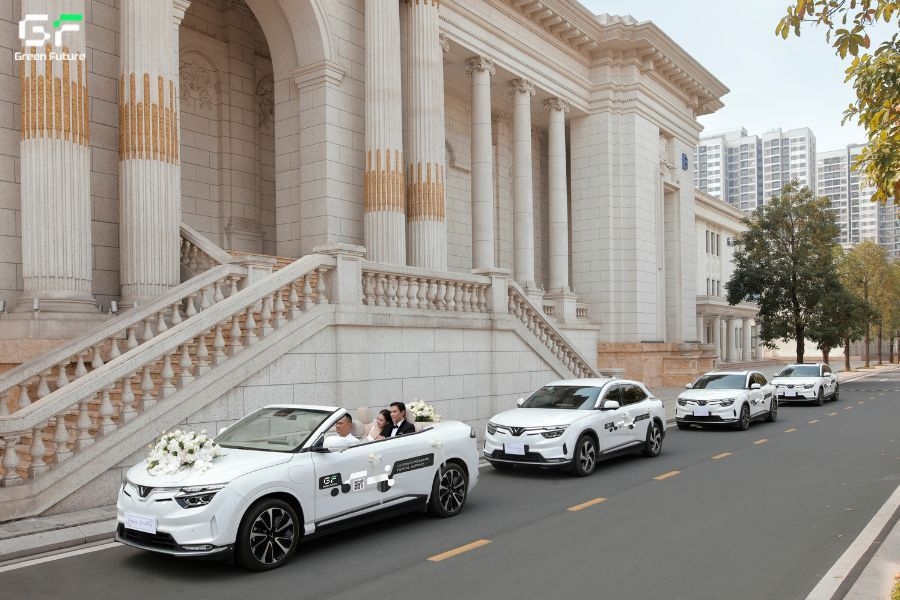 Xe hoa đám cưới VinFast với ngoại và nội thất sang trọng