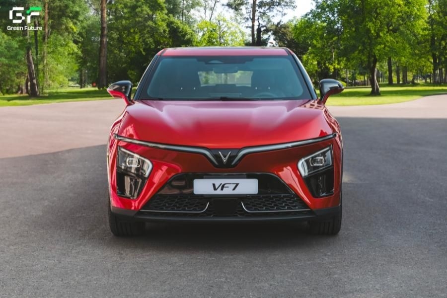 Xe VF 7 thiết kế hiện đại, nội thất tiện nghi