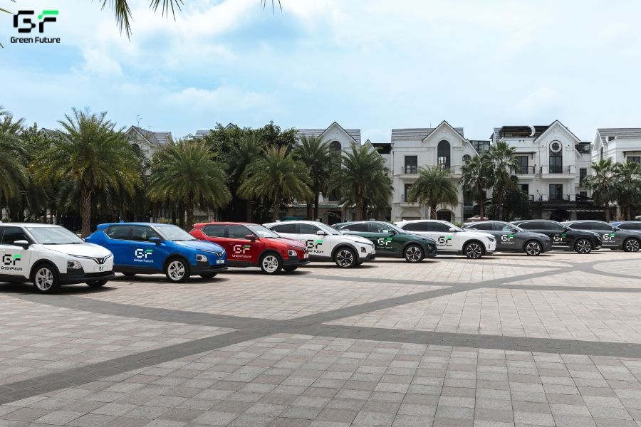 Trải nghiệm thuê xe tự lái theo ngày và vi vu quanh TP HCM với xe điện của GF