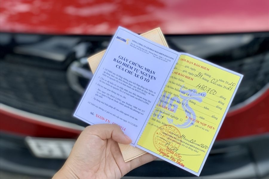 Chủ xe cần cung cấp cho khách hàng bảo hiểm vật chất xe dưới dạng bản cứng hoặc bản sao