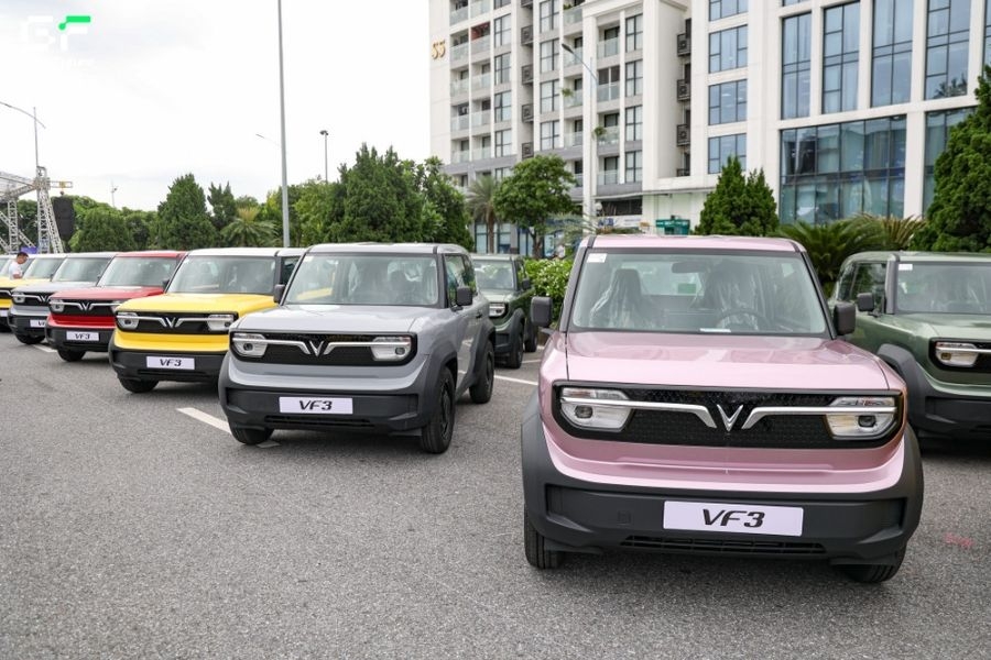 Xe lướt là những ô tô cũ đã qua sử dụng trong thời gian ngắn 1 - 2 năm