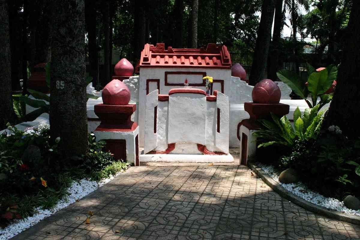 Khu mộ cổ của gia đình họ Lâm là một di tích kiến trúc nghệ thuật độc đáo về lăng mộ