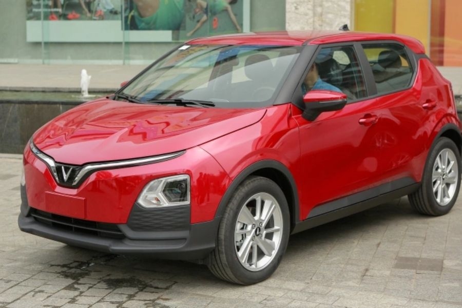 VF 5 sạc nhanh đến 70% chỉ trong vòng 33 phút
